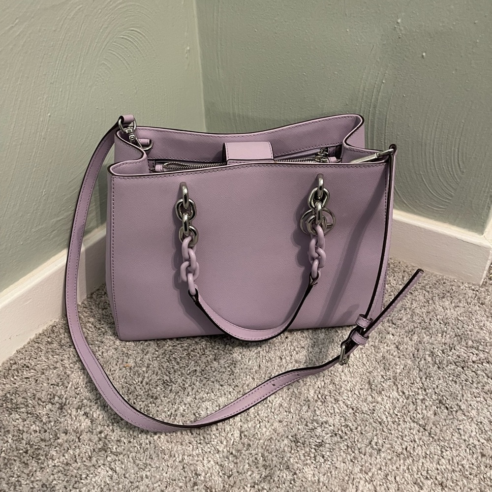Like New Michael Kors Purse Pastel Purple/Lilac